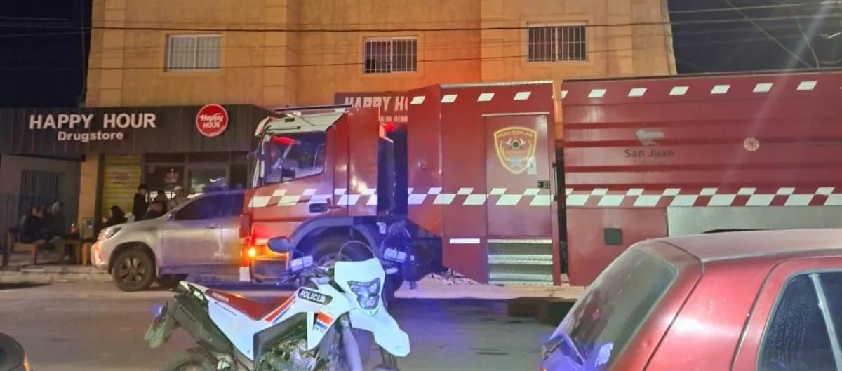 Un cortocircuito provocó un principio de incendio en un departamento de Pocito