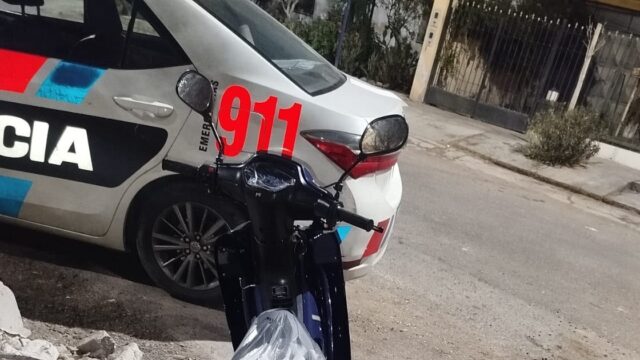 Un menor robó una moto 0KM de una concesionaria y lo atraparon las cámaras