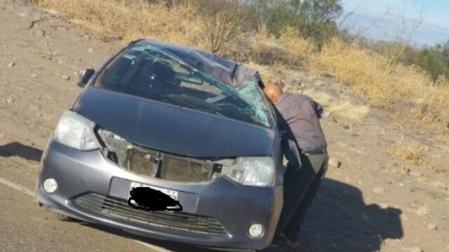 Vuelco de un auto en Valle Fértil dejó a una docente lesionada