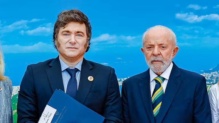 Brasil rebajó su representación diplomática en Argentina y su embajador no regresará a Buenos Aires