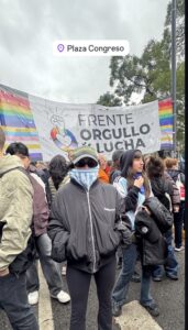 Lali Espósito participó de la marcha frente al Congreso durante el debate por la Ley de Tierras