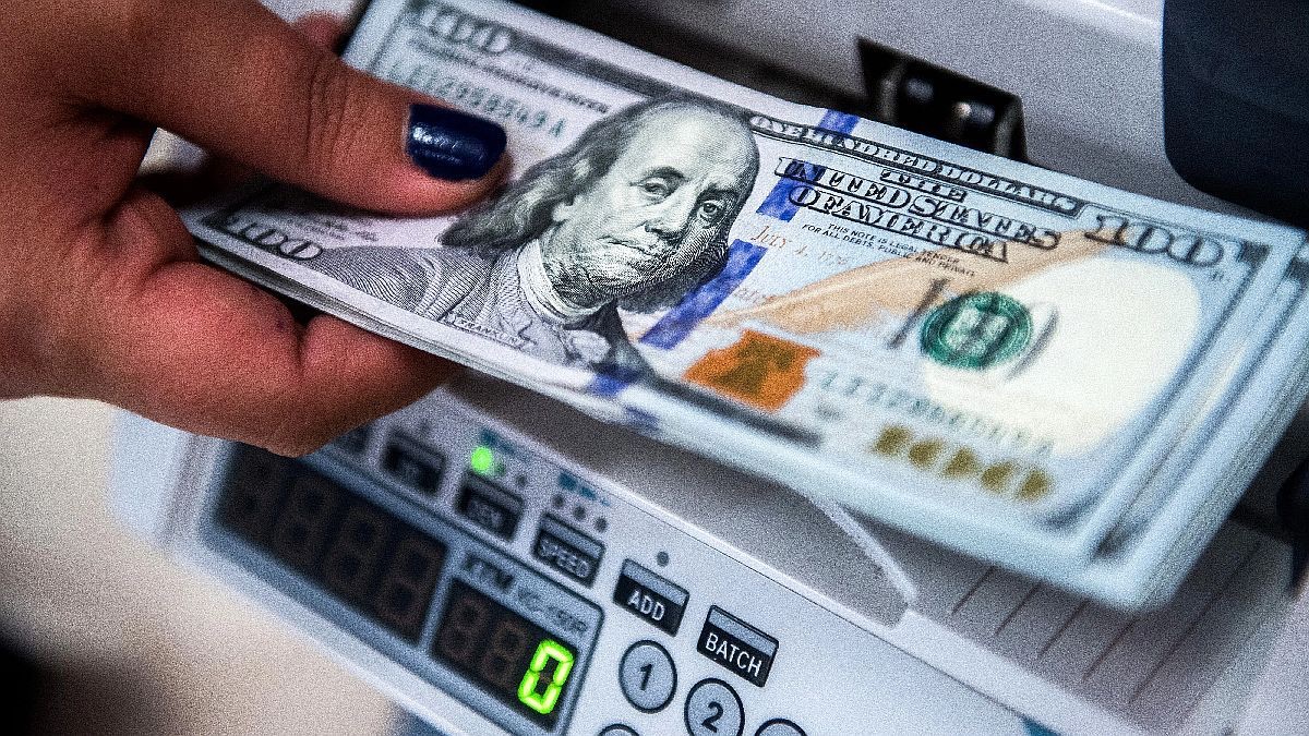 Dólar mayorista supera los $1.500 y marca un nuevo récord