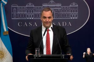 Manuel Adorni presentó ante la Justicia su descargo para justificar su patrimonio