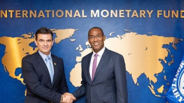 Bolivia obtiene 6000 a 7000 millones de dólares del FMI