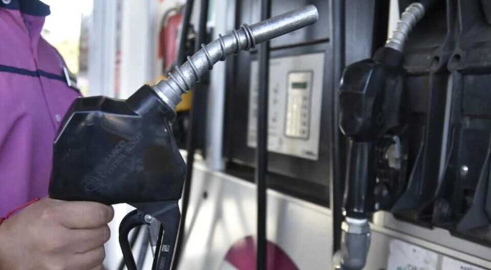 Combustibles suben entre 2% y 5% en todo el país