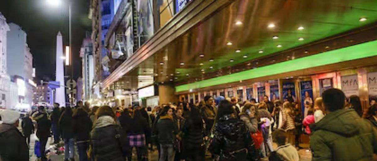 Corrientes llena, pero el teatro atraviesa dificultades