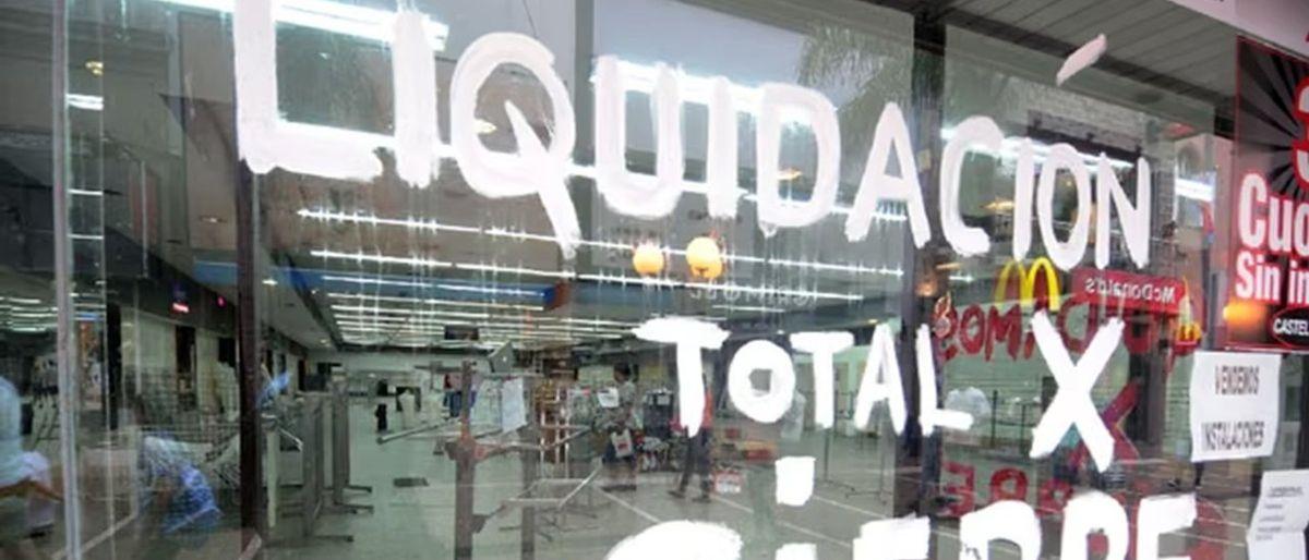 Economía argentina cae 2,9% en julio y se acerca a la recesión