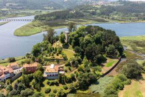 Empresario argentino compra histórica fortaleza en Asturias por 10 millones de euros