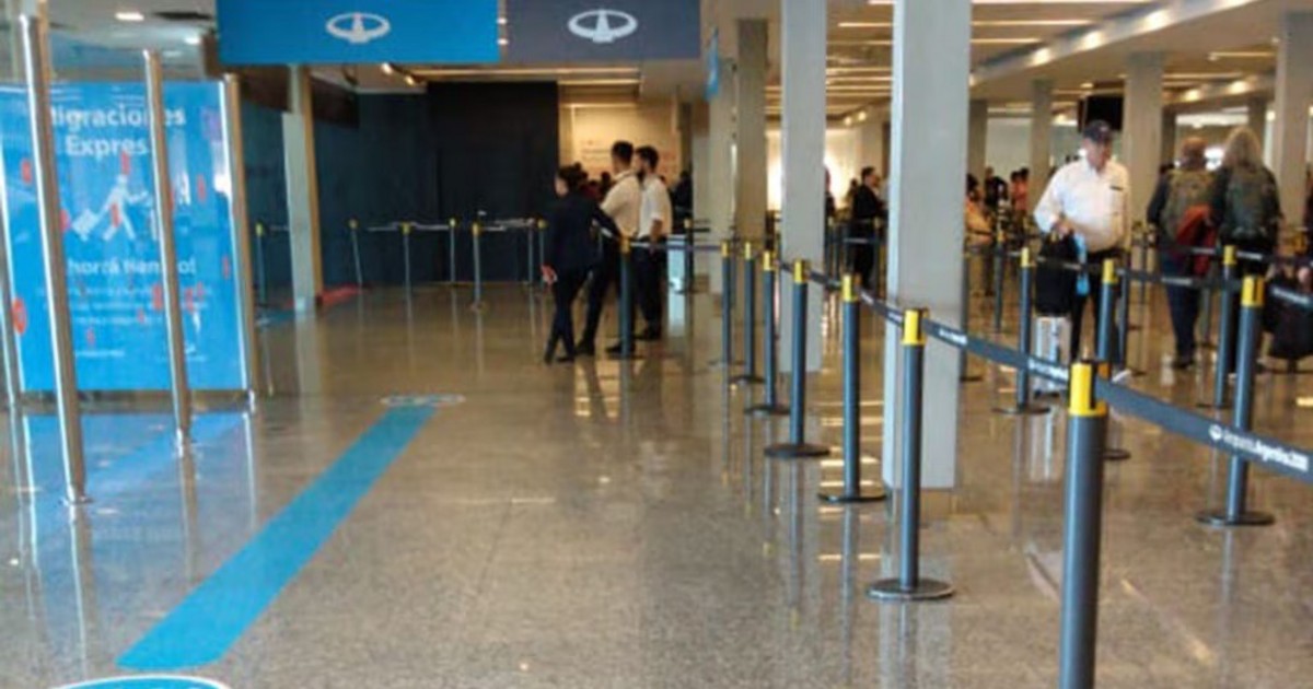 Gobierno extiende concesión de aeropuertos hasta 2049