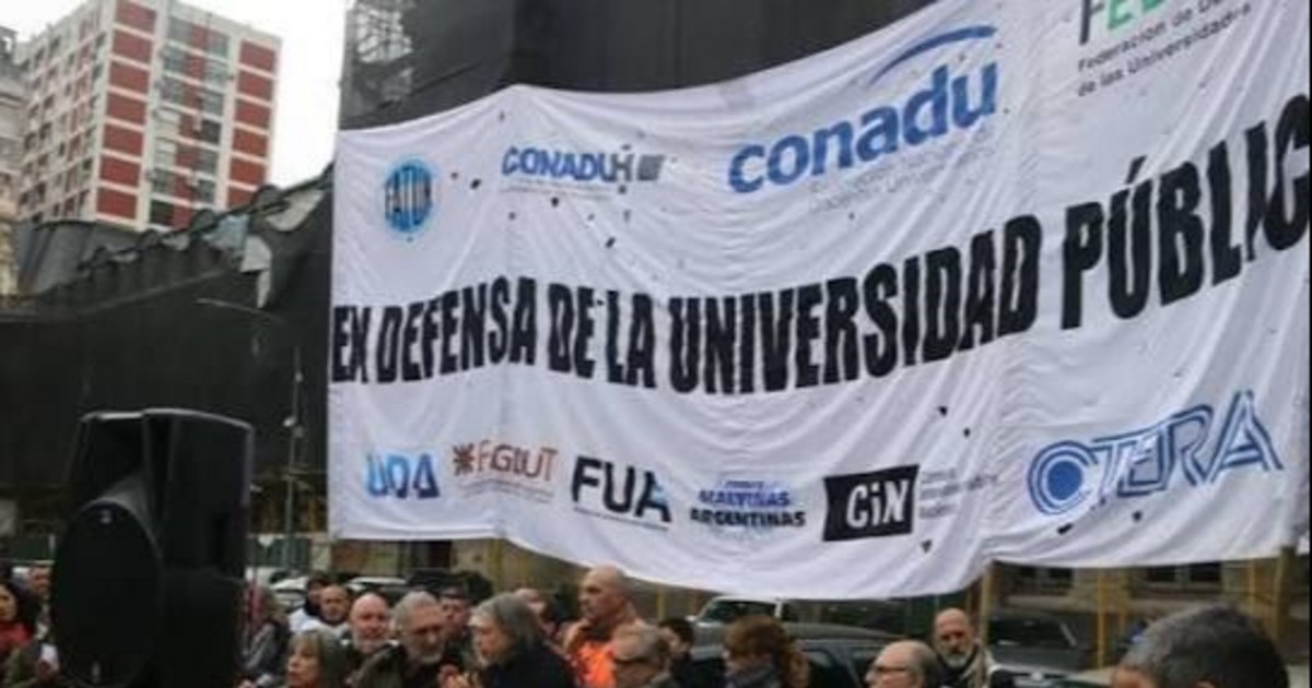 Gremios universitarios advierten nuevas medidas de fuerza