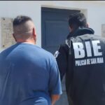 Hombre detenido en Caucete por llevar un inodoro en bicicleta