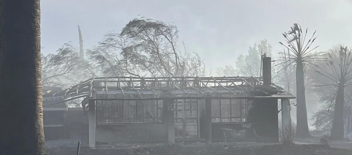 Incendio en Santa Lucía afecta a cinco viviendas