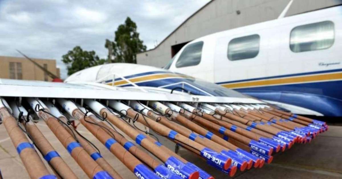 Mendoza cede dos aviones antigranizo a municipios