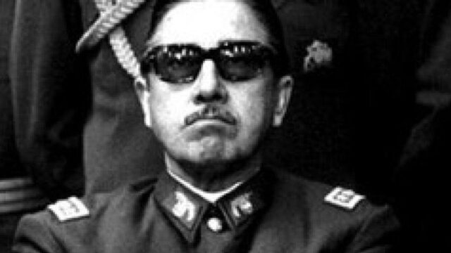 Milei elogia a Pinochet a pesar de la pobreza que dejó