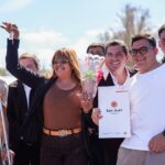 Orrego entrega viviendas y computadoras en Jáchal