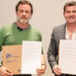 Orrego firma convenio para prevención de consumos problemáticos