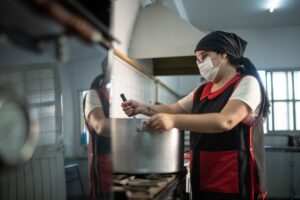 Personal contratado de Educación debe presentar facturas de septiembre