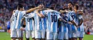 Scaloni confirma la lista para los amistosos con Messi