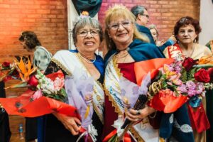 Susana Castro es coronada reina del adulto mayor en Rawson
