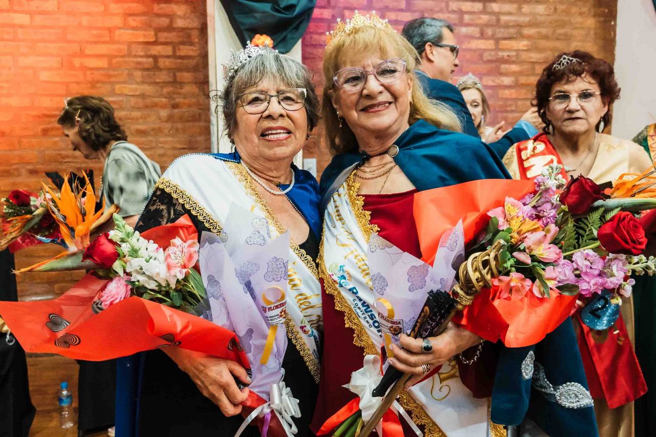 Susana Castro es coronada reina del adulto mayor en Rawson