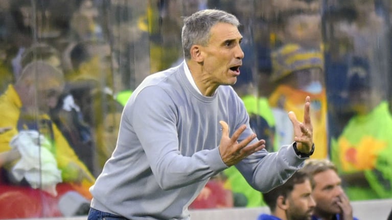 Juan Pablo Vojvoda dejó de ser el entrenador de Racing