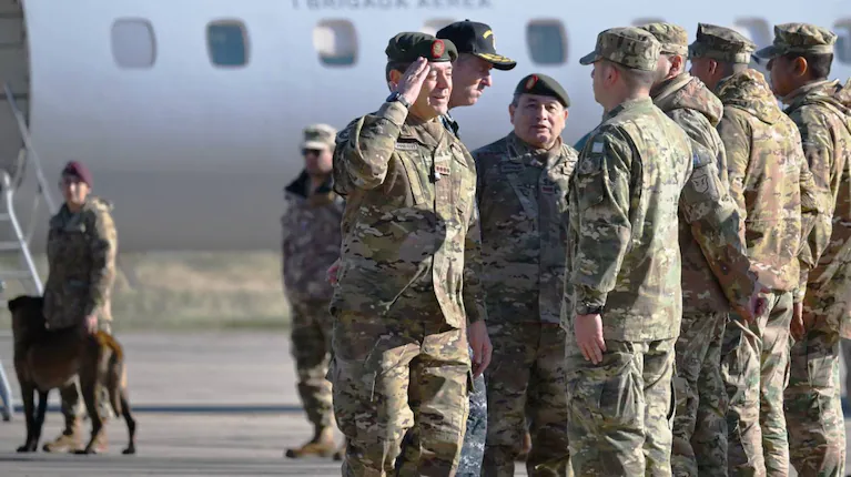 El Gobierno reafirmó que el reclamo por Malvinas seguirá por la vía diplomática y anticipó obras militares en Ushuaia