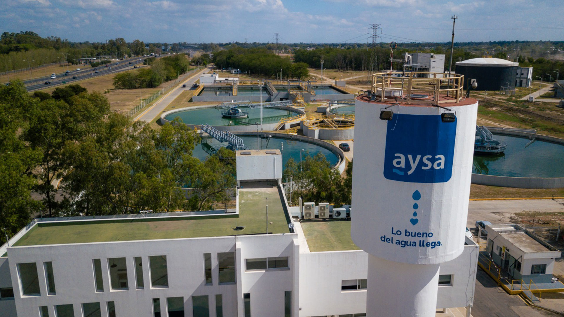 Privatización de AySA: Rowing ofreció US$340 millones y superó al Grupo Roggio