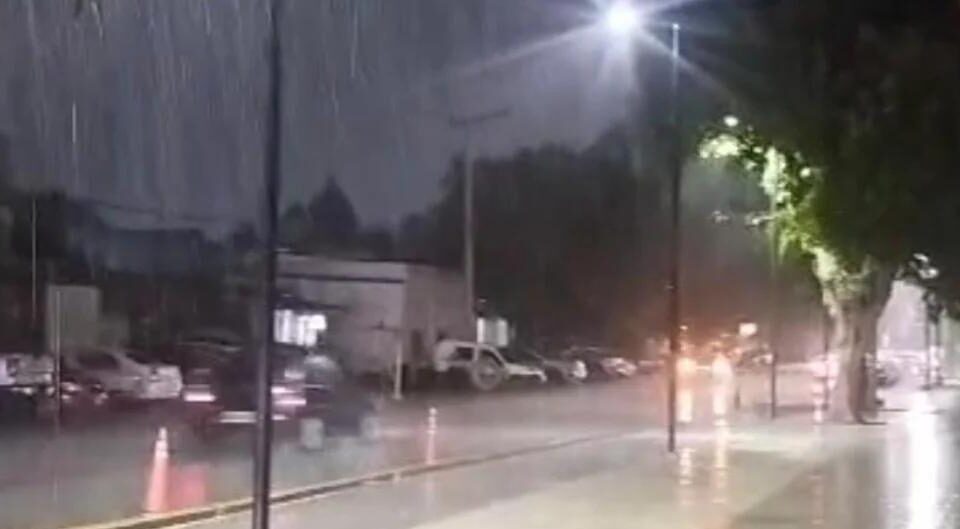 Alerta amarilla en nueve provincias por tormentas y vientos intensos
