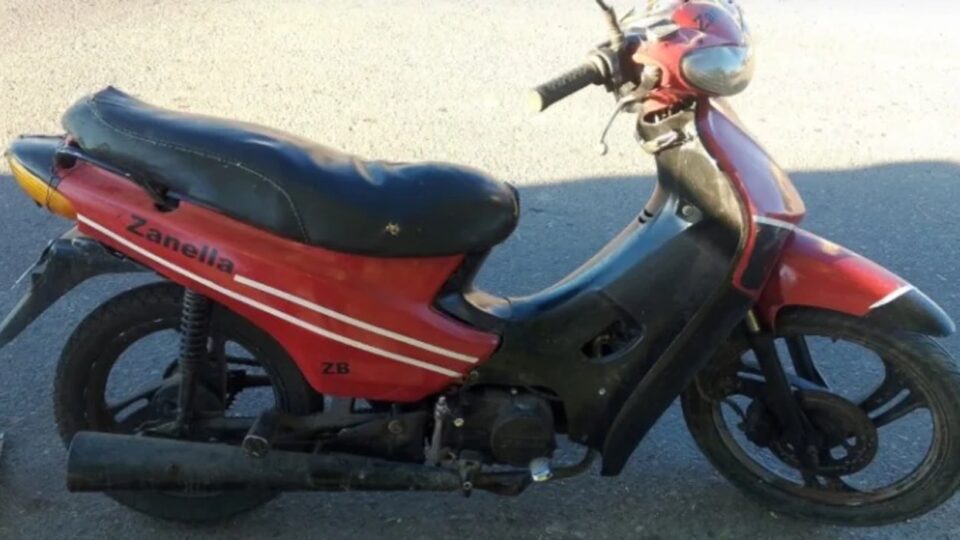 Capturan a joven con moto robada tras maniobras peligrosas en Rawson