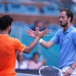Cerúndolo y Medvedev se enfrentan por cuartos en Pekín