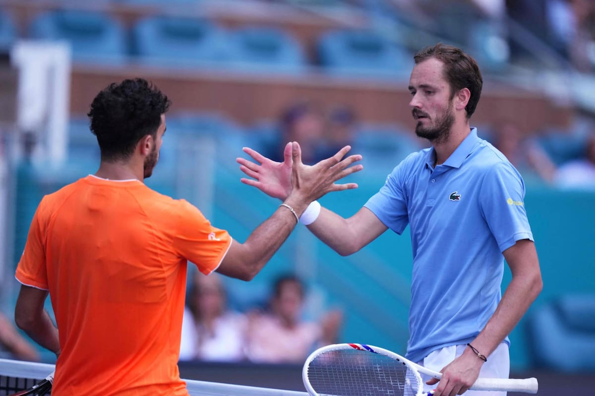 Cerúndolo y Medvedev se enfrentan por cuartos en Pekín