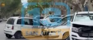 Choque grave en pleno centro de San Juan dejó a un hombre herido