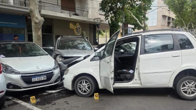 Choque violento en Capital deja a un conductor en estado reservado