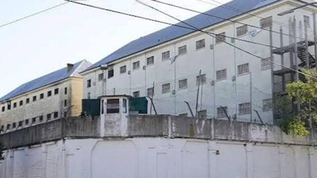 Cierra la histórica cárcel porteña de Devoto tras casi un siglo