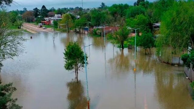 Corrientes bajo agua: la alerta por lluvias históricas en el Litoral