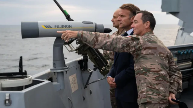 Francia probó por primera vez desde un submarino su nuevo misil nuclear M51.3