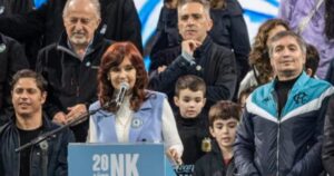 El peronismo se divide en el festejo del Día de la Lealtad