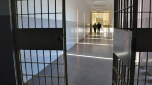 Elevan a juicio la muerte de un detenido en la cárcel de Bouwer