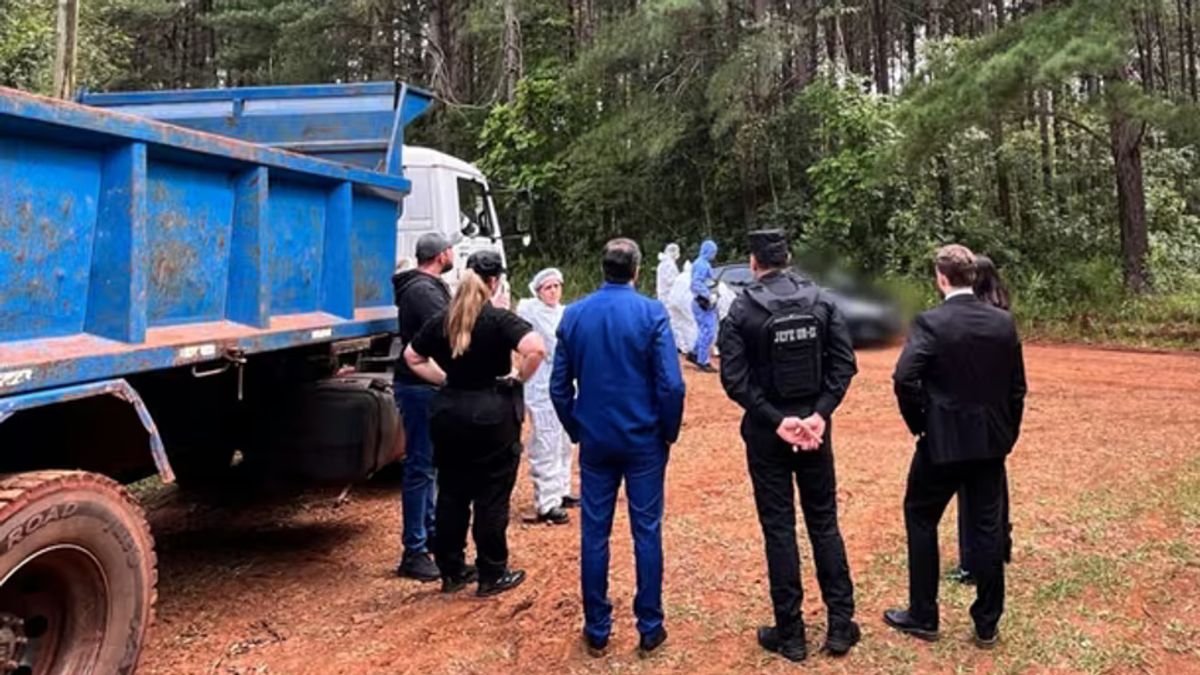 Hallan a matrimonio asesinado en Misiones con su hijo de 2 años dormido en el auto