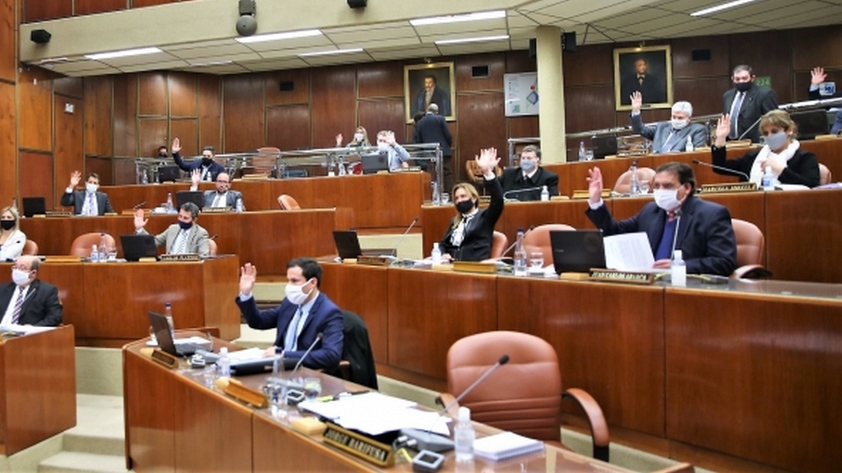 Legislatura aprobó crédito de 160 millones de dólares para obras en Ruta 40 Sur