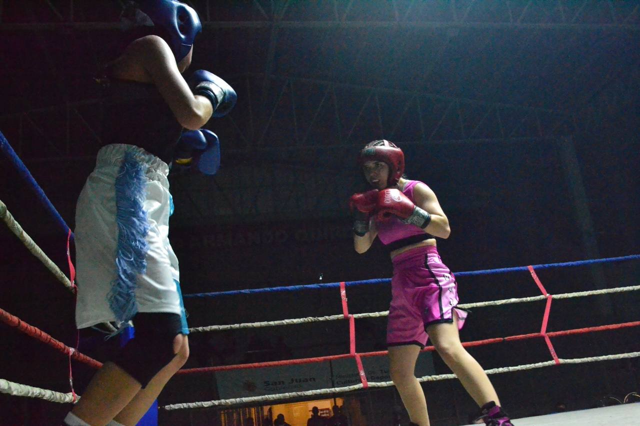 Los Guantes de Oro cierran con final en el Julio Mocoroa