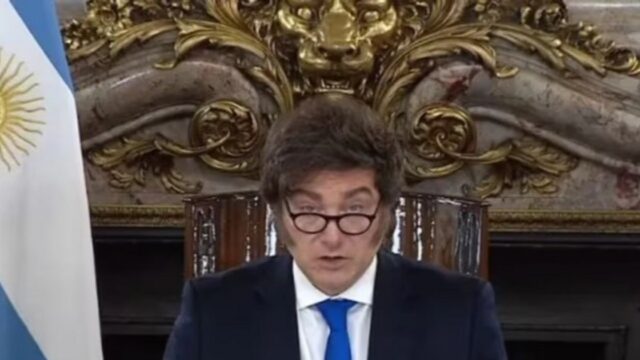 Milei anuncia acciones legales contra medios tras ser sobreseído