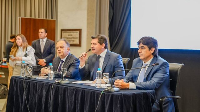 Orrego anuncia la construcción de la nueva Autopista a Caucete