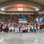 Orrego entregó casi 1.400 computadoras a estudiantes de tres departamentos