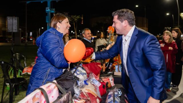 Orrego visitó la Expo Mamá en el Parque Belgrano