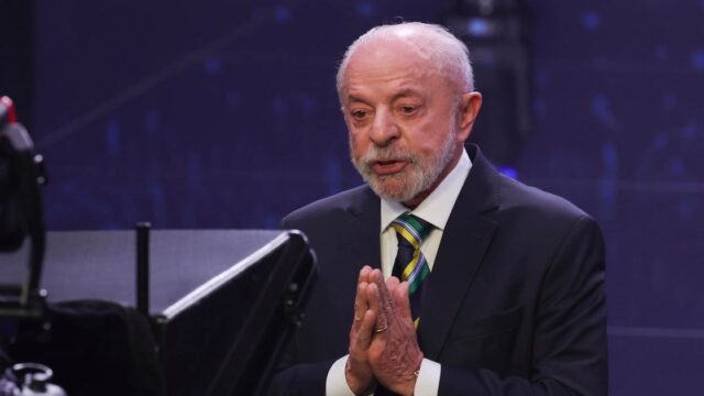 Periodista relata su experiencia en debate con referente oficialista