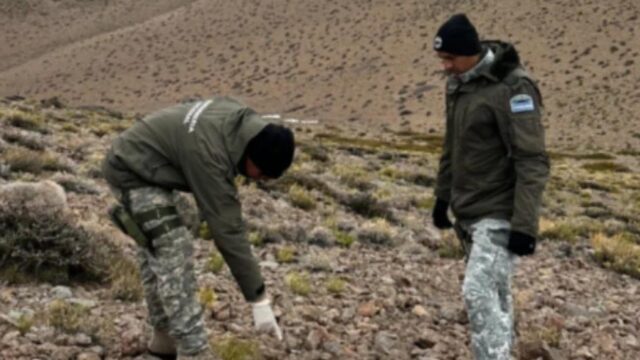 Policía de montaña halló fragmentos de cerámica antigua en Calingasta