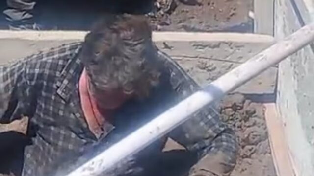 Rescataron a un obrero atrapado en un pozo de barro en Albardón