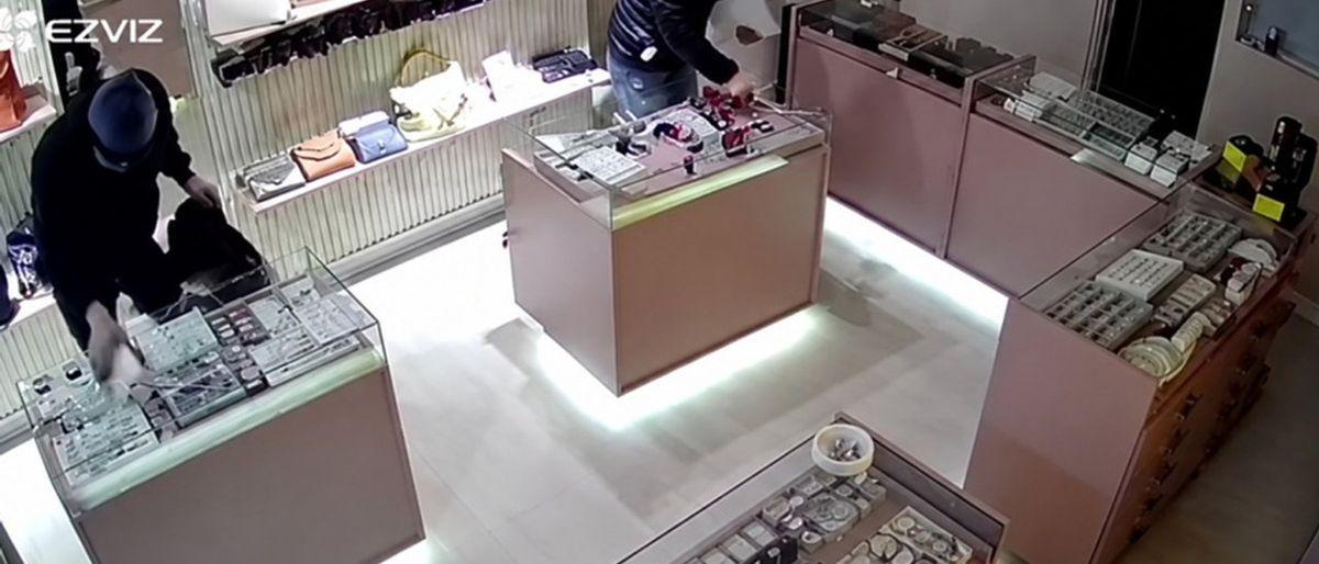 Robo millonario a joyería en Río Grande