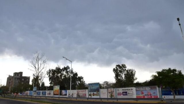 Sábado fresco con lluvia débil y vientos fuertes en San Juan
